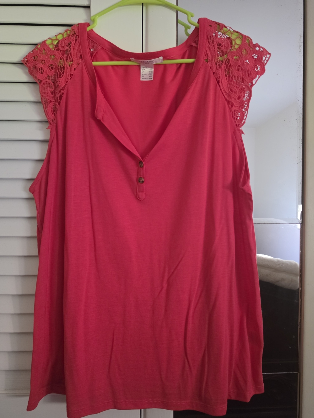 Crochet Cap Sleeve V-Neck Tank Top in Bright Pink
